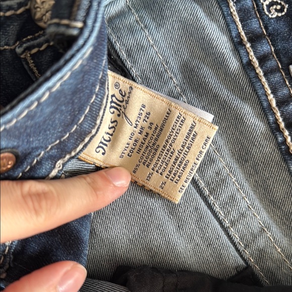Miss Me Bootcut Jeans with Decorative Stitching - Picture 5 of 8